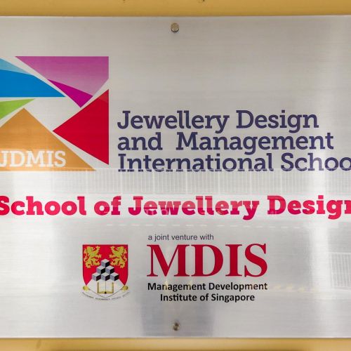 JDMIS is a Joint Venture with MDIS specializing in Jewellery Education